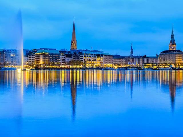 Flug Hamburg günstig buchen! eDreams Flugangebote